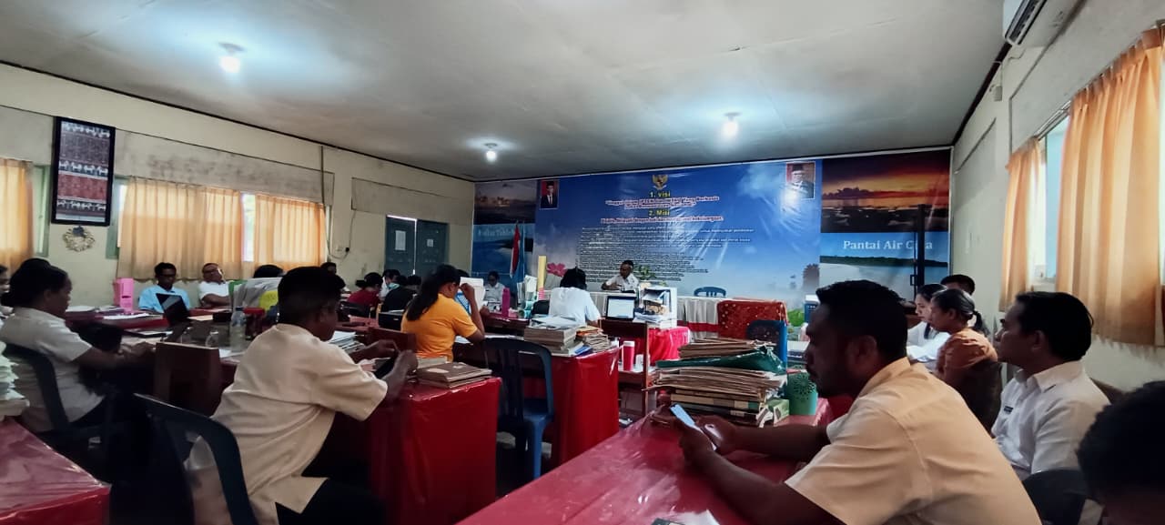 Briving pagi Oleh Kepala Sekolah